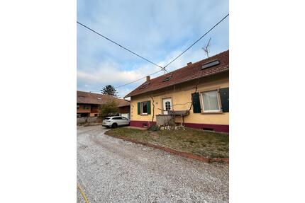 Familienhaus mit Ferienwohnung (im Elsass - 7min. bis Breisach) - Breisach am Rhein