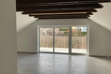 Großraum DG-Wohnung (teilbar) - 680,00&nbsp;EUR Kaltmiete, ca.&nbsp; 73,75&nbsp;m&sup2; in Tauberbischofsheim (PLZ: 97941)