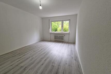 Gemütliche 2-Zimmer-Wohnung mit großem Balkon auf dem Eschberg - Saarbrücken