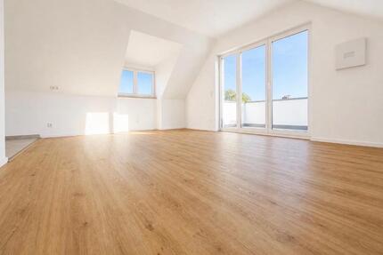 Moderne Neubau-Dachgeschosswohnung mit Dachterrasse & Stellplatz - Ingolstadt Nordost