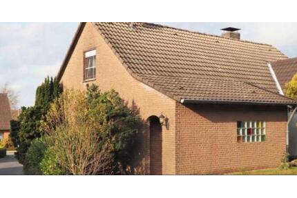 Haus zu verkaufen - 200.000,00&nbsp;EUR Kaufpreis, ca.&nbsp; 130,00&nbsp;m&sup2; in Kleve (PLZ: 47533)