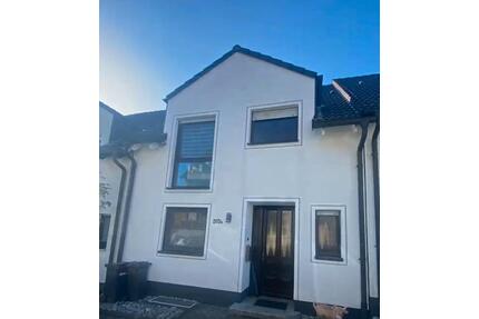Reihenmittelhaus - 1.700,00&nbsp;EUR Kaltmiete, ca.&nbsp; 130,00&nbsp;m&sup2; in Bochum (PLZ: 44879) Bochum-Südwest