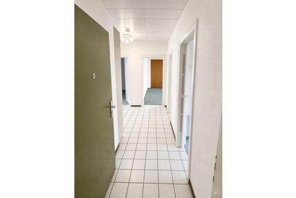 Immobilienpaket - 2 Wohnungen & 3 Garagen - Essen Stadtbezirk IV