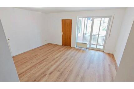 3-Zimmer-Eigentumswohnung mit Süd-Balkon & Duplex-Garage - Schweinfurt Gartenstadt