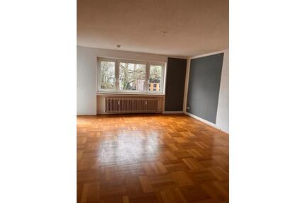 Attraktive 3-Zimmer-Wohnung im EG mit eigenem Garten zu vermieten - Straubing