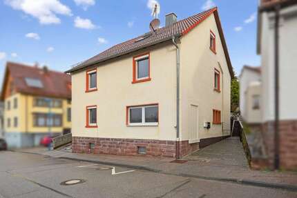 Haus zum Kaufen in Waldbronn 429.000,00 € 173 m²