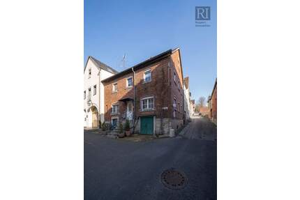 Historisches Altstadthaus mit Entwicklungspotenzial - Marktbreit