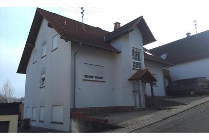 kleine Souterrain Wohnung in 66851 Bann - Queidersbach