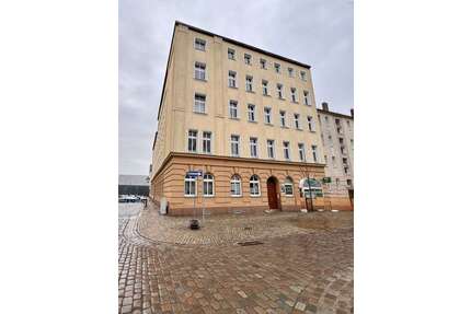Wohnung zum Mieten in Magdeburg 530,00 € 86.92 m²
