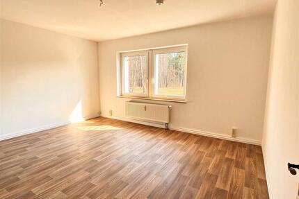 *Ihre großzügige 3- Zimmerwohnung im Grünen wartet auf Sie * - Forst (Lausitz)