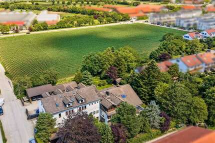 Haus zum Kaufen in Vaterstetten 2.750.000,00 € 340 m²