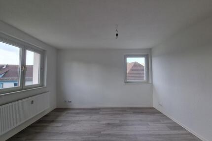 Frisch renovierte 3-Raumwohnung - Weißenfels