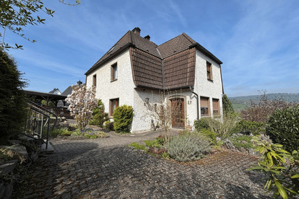 Haus in Balve mit viel Raum und Gestaltungsmöglichkeiten