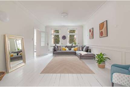 Haus zum Kaufen in Hamburg 2.395.000,00 € 449 m²
