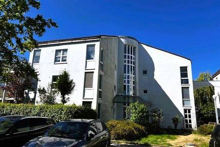 Sofort bezugsfrei: Attraktive Etagenwohnung mit Balkon in der Pfarrsiedlung - Berlin Rudow