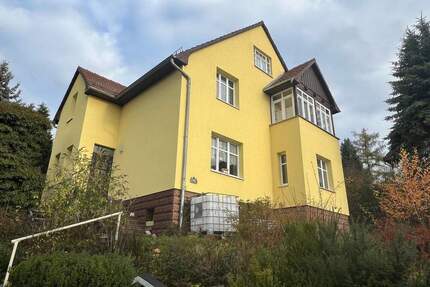 Zweifamilienwohnhaus in Plaue - 108.000,00&nbsp;EUR Kaufpreis, ca.&nbsp; 136,00&nbsp;m&sup2;&nbsp;Wohnfl&auml;che in Plaue (PLZ: 99338)