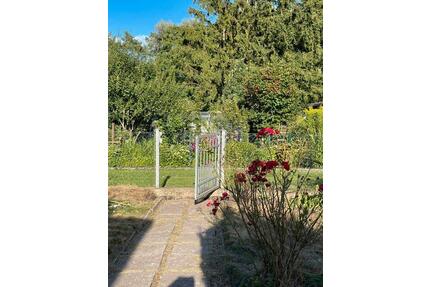 Kleingarten mit massiver Laube - 1.400,00&nbsp;EUR Kaltmiete, ca.&nbsp; 0,00&nbsp;m&sup2; in Schwerin (PLZ: 19063) Mueß