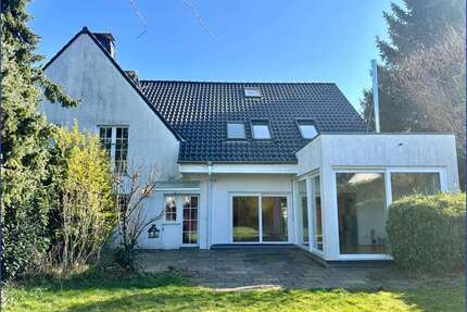 Haus zum Kaufen in Essen 620.000,00 € 198 m²