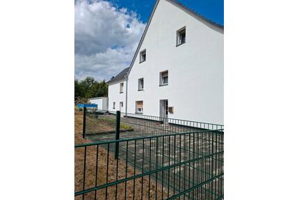 Mehrgenerationenhaus - 149.000,00&nbsp;EUR Kaufpreis, ca.&nbsp; 162,00&nbsp;m&sup2; in Sundern (Sauerland) (PLZ: 59846)