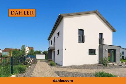 Einzugsbereit: Modernes freistehendes Einfamilienhaus - Allmannshofen
