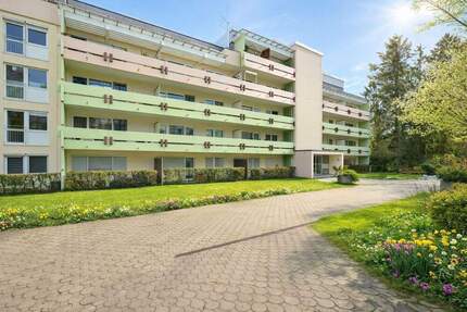 3-Zimmer-Wohnung in ruhiger Innenhoflage mit Balkon und gemeinschaftlichem Wellnessbereich - Freising