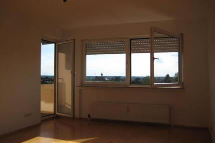 3 Zi. Wohnung in Zorneding im 6. Stock mit Fernblick von privat !