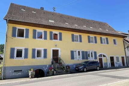 Haus zum Kaufen in Schliengen 530.000,00 € 326.91 m²