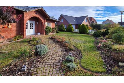 Exklusives Haus in Wolfsburg | Kamin | Teich | WaipuTV | WLAN