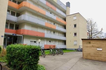 Renovierte 2-Zimmer-Wohnung mit Balkon&Tiefgarage(Erbpacht) - Ingolstadt Südost