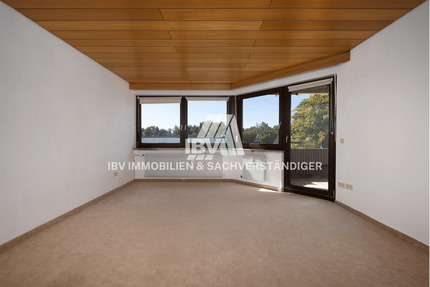 Raffinierter Grundriss der 80er Jahre mit großer Loggia und 2 Bädern - Amberg