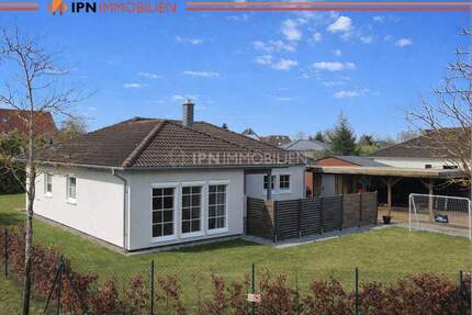 Moderner, neuwertiger und großzügiger Bungalow mit großem Grundstück in Poppendorf