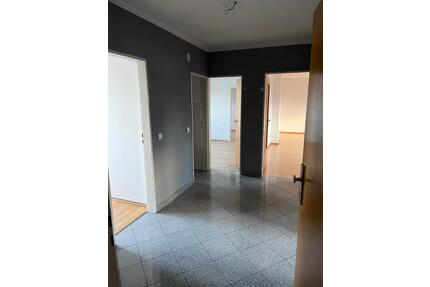 Geräumige Wohnung in Meerbusch - 1.067,00&nbsp;EUR Kaltmiete, ca.&nbsp; 85,00&nbsp;m&sup2; in Meerbusch (PLZ: 40668) Kierst