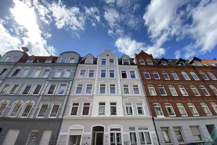 Jugendstil trifft Substanz Altbau mit 12 Wohnungen - Kiel Gaarden-Ost