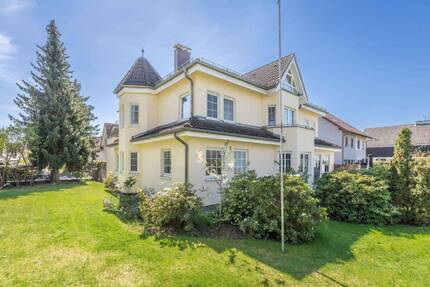 KENSINGTON - EXKLUSIV - Gepflegtes Mehrfamilienhaus mit 4 Wohneinheiten, Tiefgarage & Pool! - Berlin Spandau