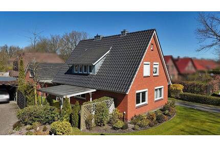 Rentables MFH mit 3 Parteien in toller Lage von Westerstede