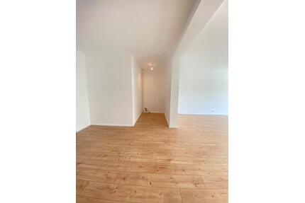 ETW Kernsaniert vom Bauträger - 329.000,00&nbsp;EUR Kaufpreis, ca.&nbsp; 39,00&nbsp;m&sup2; in München (PLZ: 80638) Neuhausen-Nymphenburg
