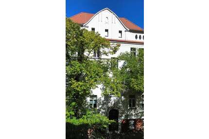 Haus zum Kaufen in Halle (Saale) 1.500.000,00 € 756 m²