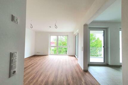 ROLLSTUHLGERECHTE 2-Zimmer Wohnung mit Loggia! - Laatzen