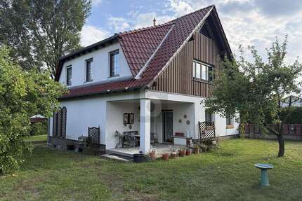 Haus zum Kaufen in Rauen 439.000,00 € 110 m²