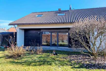 Haus zum Kaufen in Burgkirchen 469.000,00 € 180 m²