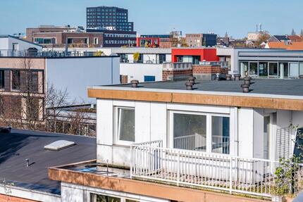 Über den Dächern Hamburgs- Top 2 Zimmer Wohnung