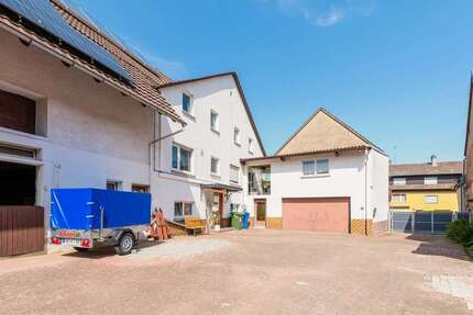 Haus zum Kaufen in Bruchsal 559.000,00 € 200.84 m²