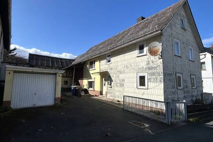Steinperf: Historisches Haus mit Scheune und Garten - Steffenberg / Steinperf