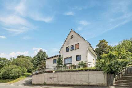 Haus zum Kaufen in Greifenstein-Beilstein 115.000,00 € 130.7 m²