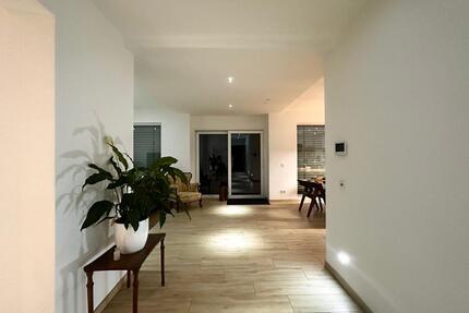 Traum von Eigenheim auf zwei Ebenen in top Lage - Friedberg