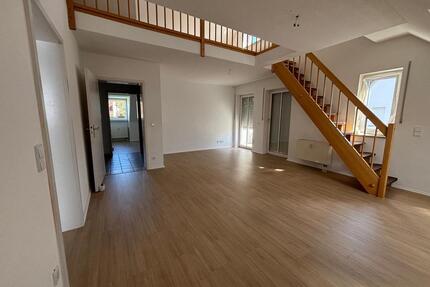 Vermiete 3,5-Zimmer Galeriewohnung in Mainburg