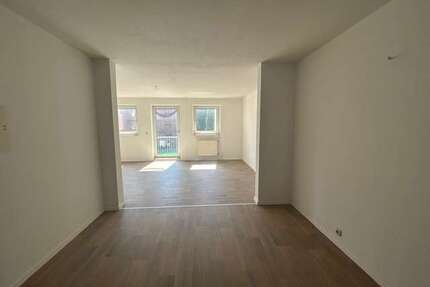 Wohnung zum Mieten in Magdeburg 450,00 € 64.19 m²