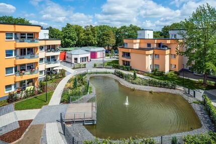 Entspannung am eigenen Teich – Seniorenwohnanlage Glücksburger Straße - Bochum Querenburg