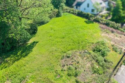 Baugrundstück für eine großzügige Doppelhaushälfte direkt am Park - Leonberg Ramtel