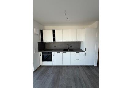 Charmante Dachgeschosswohnung in ruhiger Lage mit Einbauküche. - Osnabrück Gretesch